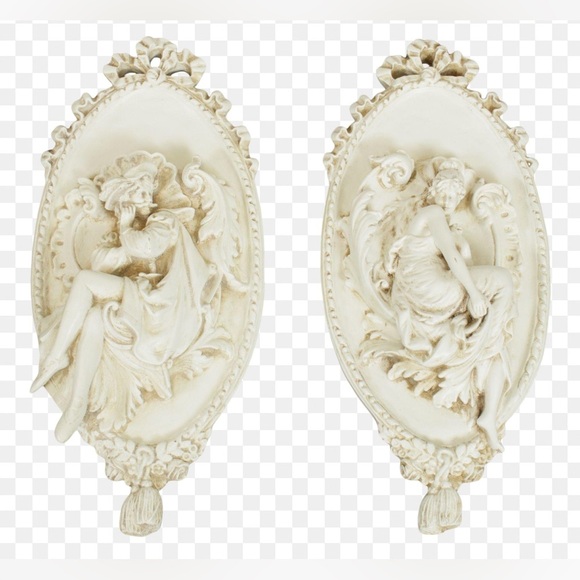 SET of 2 Vintage Set Renaissance Ornate Sculptured Wall Plaques/ Sconces - Picture 9 of 12